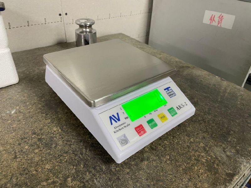 Digital Kitchen Scale with Stainless Platter LCD Screen